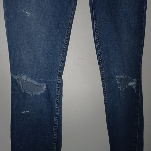 Free People Womens Skinny Jeans Dark Wash Distressed Stretch Size 27 - Picture 6 of 8